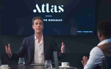 Netflix Anunță Ladies First cu Sacha Baron Cohen și Rosamund Pike (VIDEO)