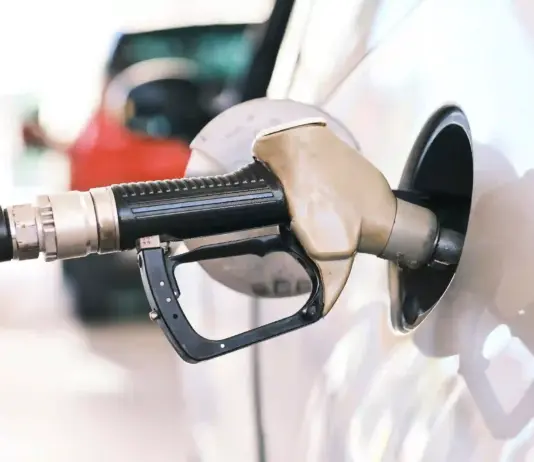 Prețurile Benzinei și Motorinei Nu vor Reveni la Valorile Dinaintea Războiului din Iran foarte Curând