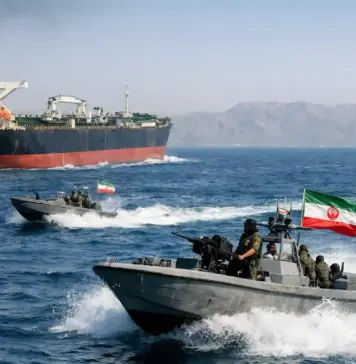 Război în IRAN Petrolier Indian Atacat în Strâmtoarea Ormuz după Reînchiderea de Duminică (AUDIO)