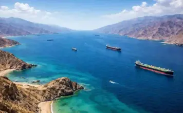 Război în Iran Strâmtoarea Ormuz Pustie din Nou după Atacurile Asupra Navelor în Tranzit