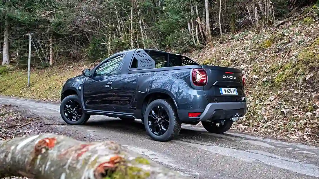 DACIA Duster 2026 pick-up lateral DACIA Duster 2026 pick-up spate