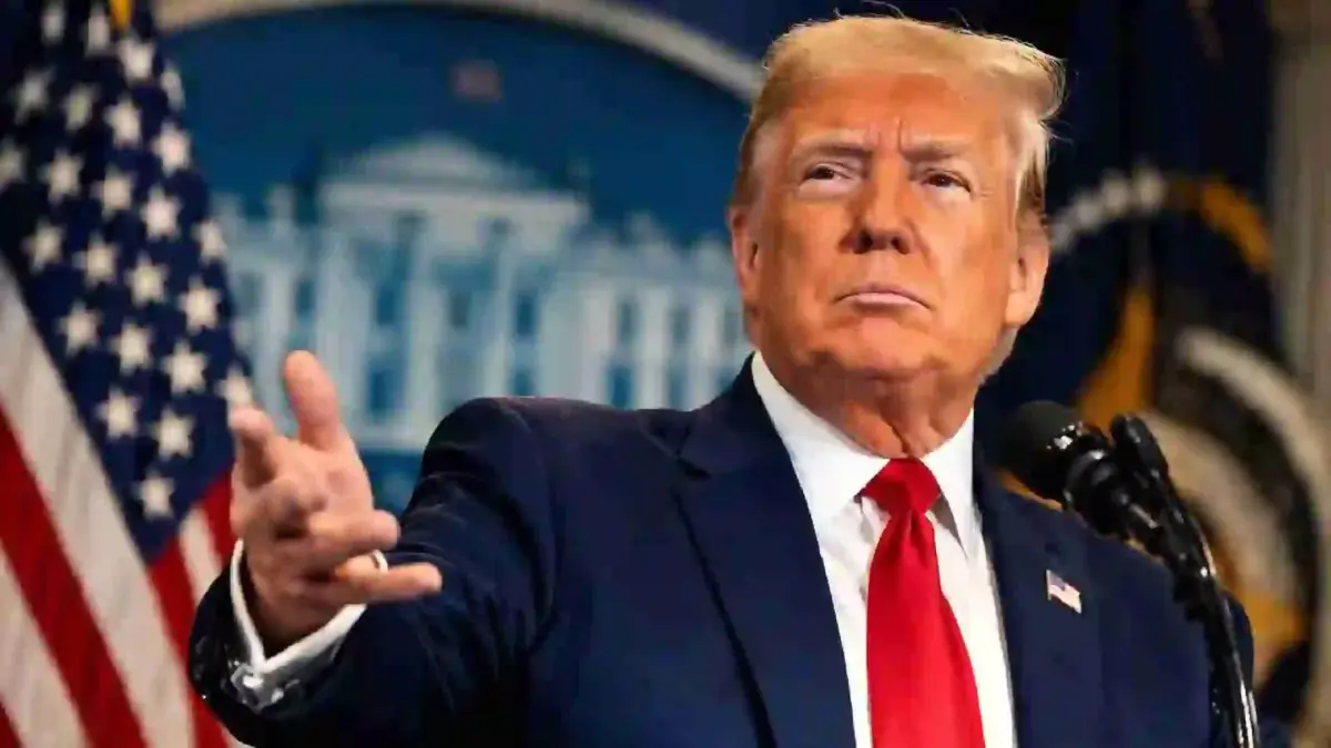 Donald Trump Amenință Iar Iranul după Impunerea Blocadei Navale Asupra Porturilor Donald Trump Amenință Iar Iranul după Impunerea Blocadei Navale Asupra Porturilor