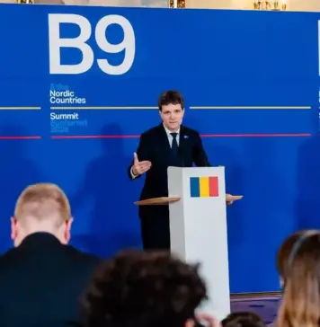 Nicușor Dan Acuză Rusia de Atacul cu Dronă din Galați, România are un Răspuns Slab, NATO dă din Gură pe Tușă Nicușor Dan Acuză Rusia de Atacul cu Dronă din Galați, România are un Răspuns Slab, NATO dă din Gură pe Tușă