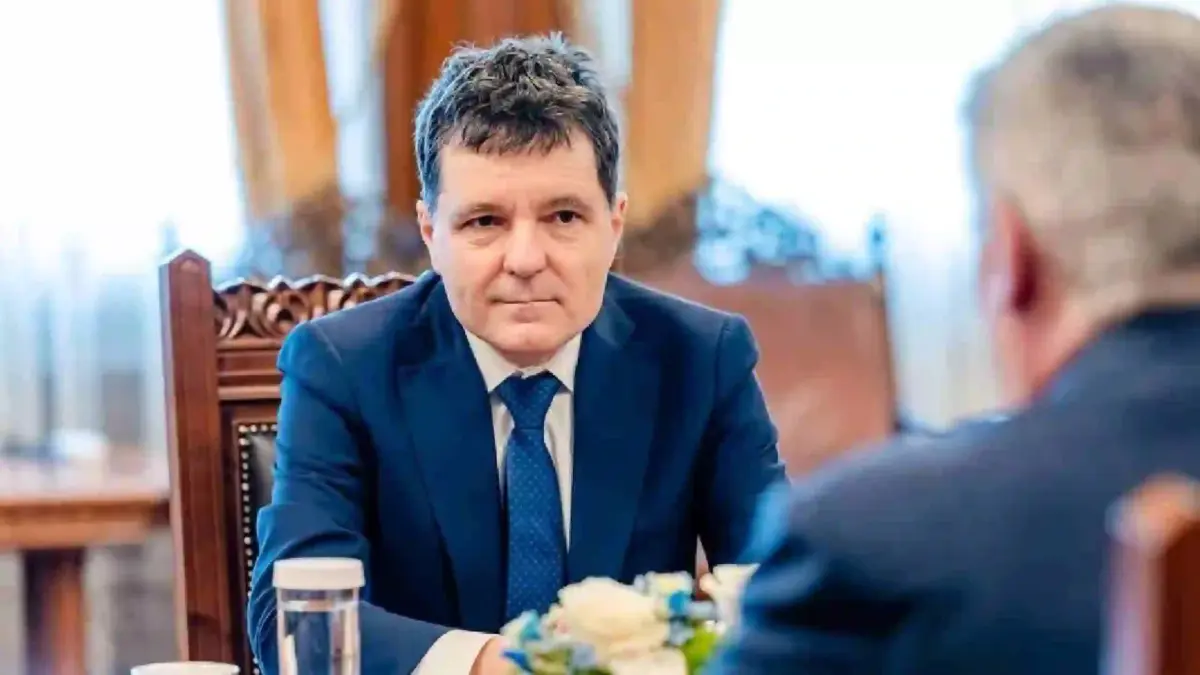 Nicușor Dan Vorbește despre Criza Politică, Războiul din Ucraina și Problemele Europei Nicușor Dan Vorbește despre Criza Politică, Războiul din Ucraina și Problemele Europei