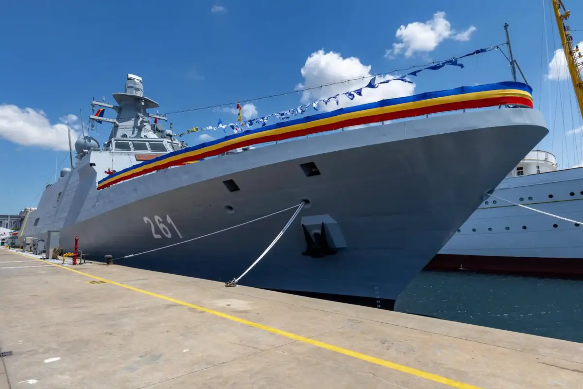 Corveta de clasa HISAR „Contraamiral August Roman” – 261 port turcia Nicusor Dan | iDevice.ro Corveta de clasa HISAR „Contraamiral August Roman” – 261 port turcia Nicusor Dan