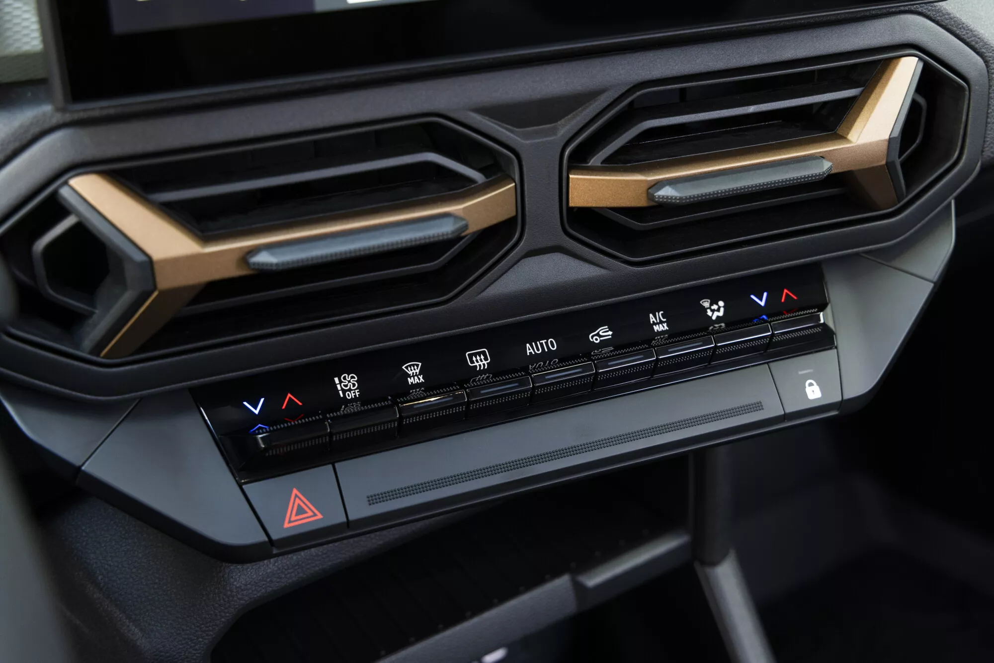 DACIA Bigster 2027 Facelift clima | iDevice DACIA Bigster 2027 Facelift clima