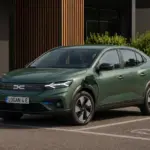DACIA Logan 4 electrica verde incarcare | iDevice DACIA Logan 4 electrica verde incarcare