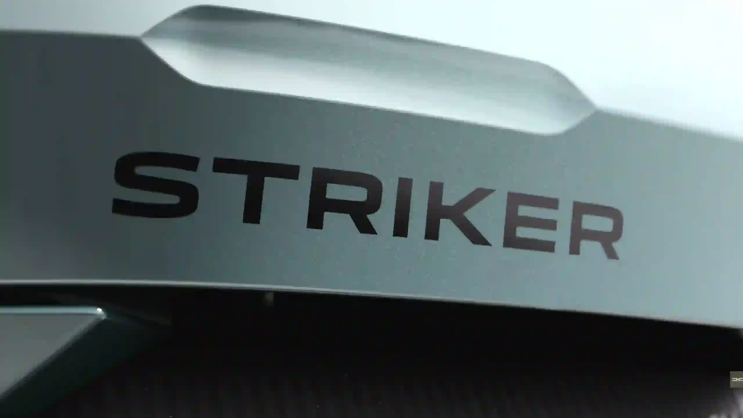 DACIA Striker 2026 logo | iDevice.ro DACIA Striker 2026 logo
