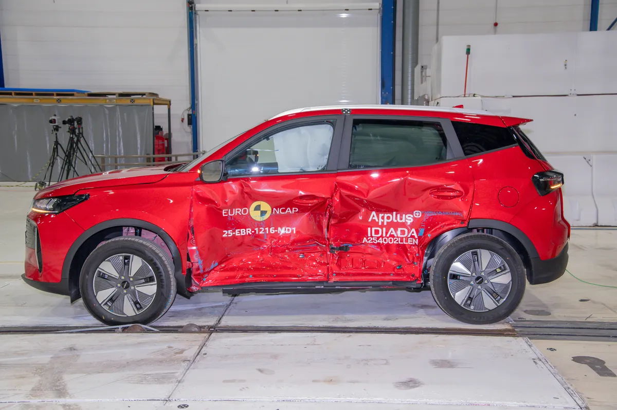Ebro s400 teste euroncap distrusa | iDevice Ebro s400 teste euroncap distrusa