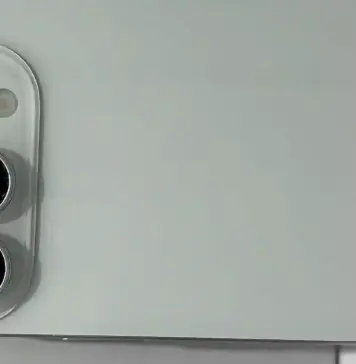 Imaginile cu iPhone FOLD care Confirma Planurile Apple pentru Pliabil Imaginile iPhone FOLD Confirma Planurile Apple Pliabil