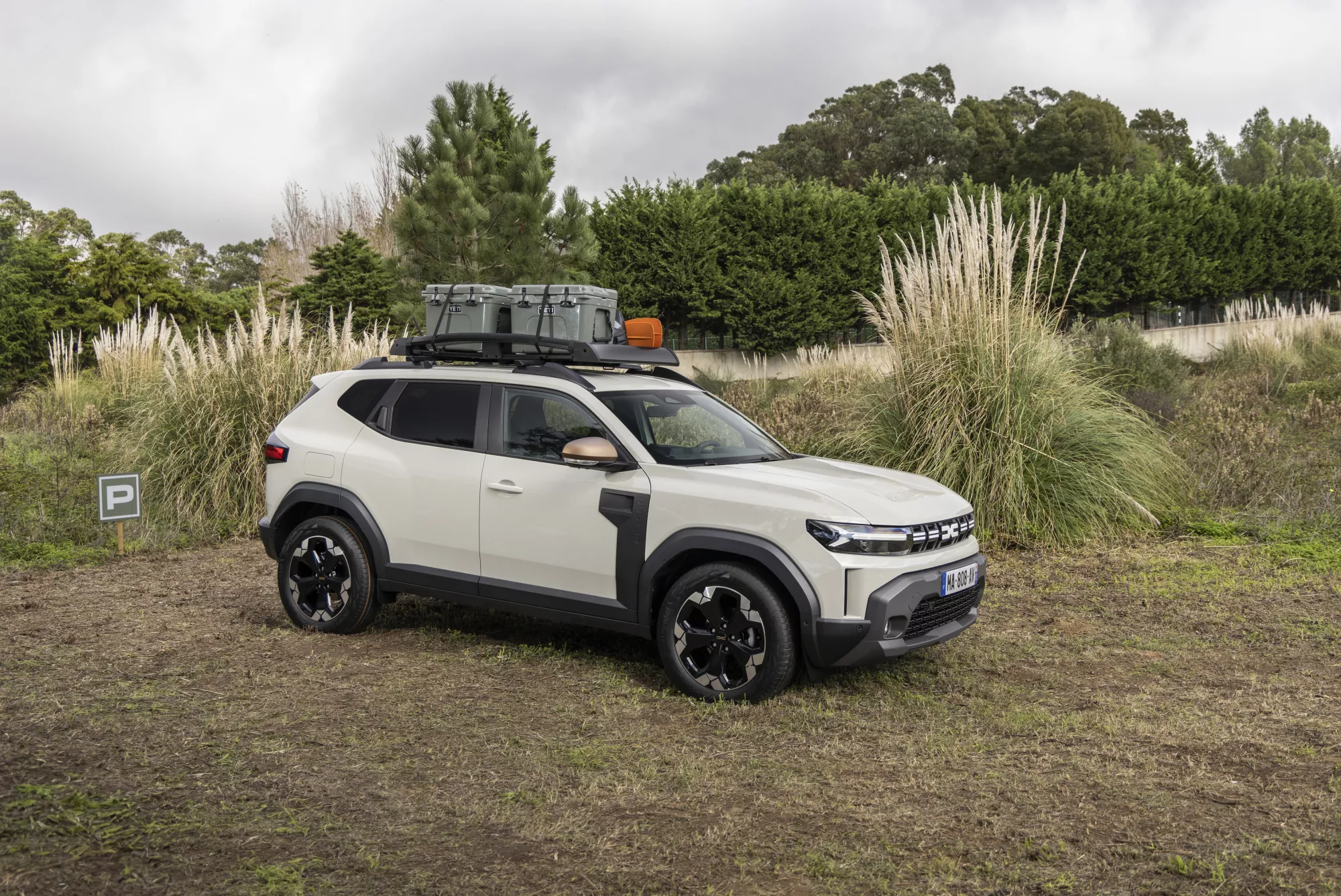 Pretul DACIA Duster 2027 Facelift outdoor | iDevice Pretul DACIA Duster 2027 Facelift outdoor