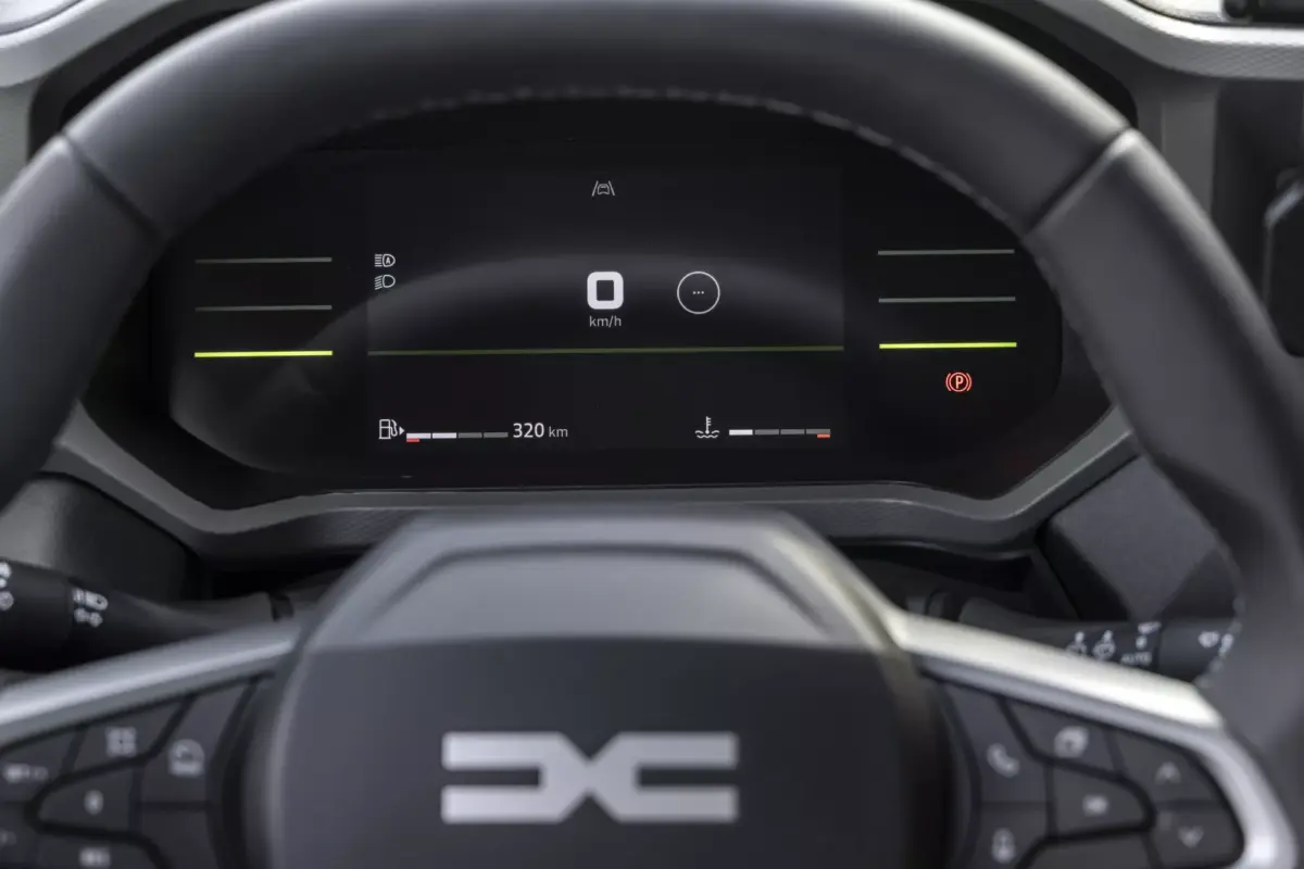 Pretul DACIA Duster 2027 Facelift volan bord Pretul DACIA Duster 2027 Facelift volan bord