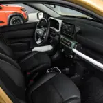 Pretul DACIA Spring 2 interior lateral | iDevice.ro Pretul DACIA Spring 2 interior lateral