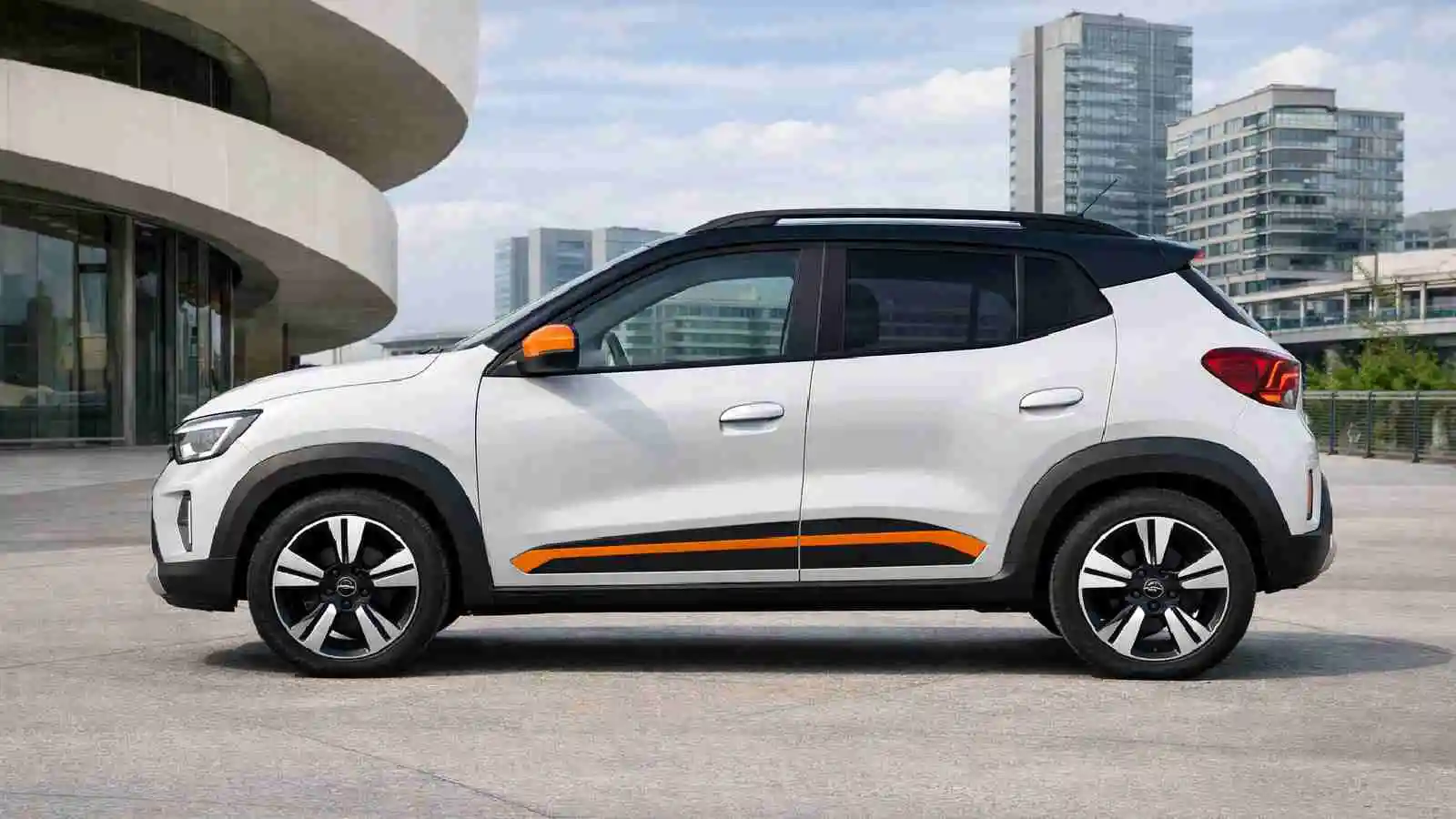 Pretul DACIA eVader lateral foto | iDevice Pretul DACIA eVader lateral foto