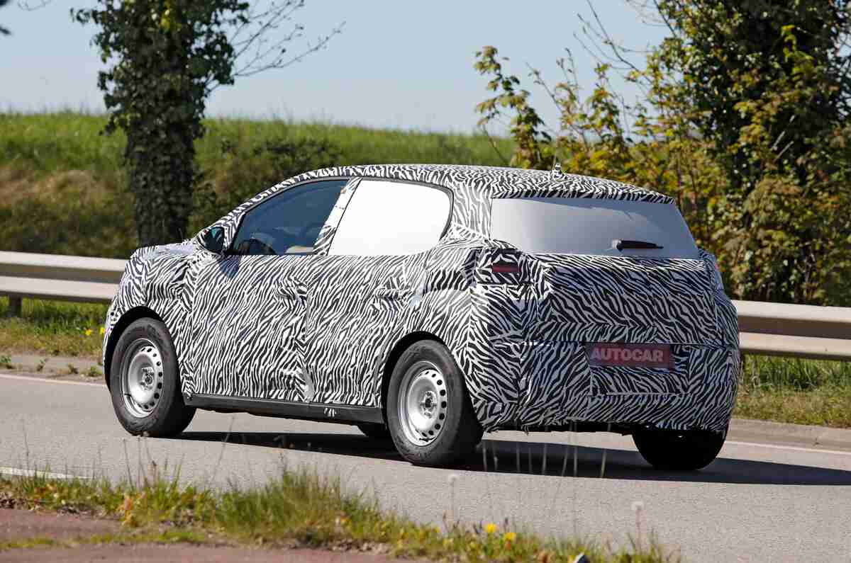 Pretul DACIA eVader spate Pretul DACIA eVader spate