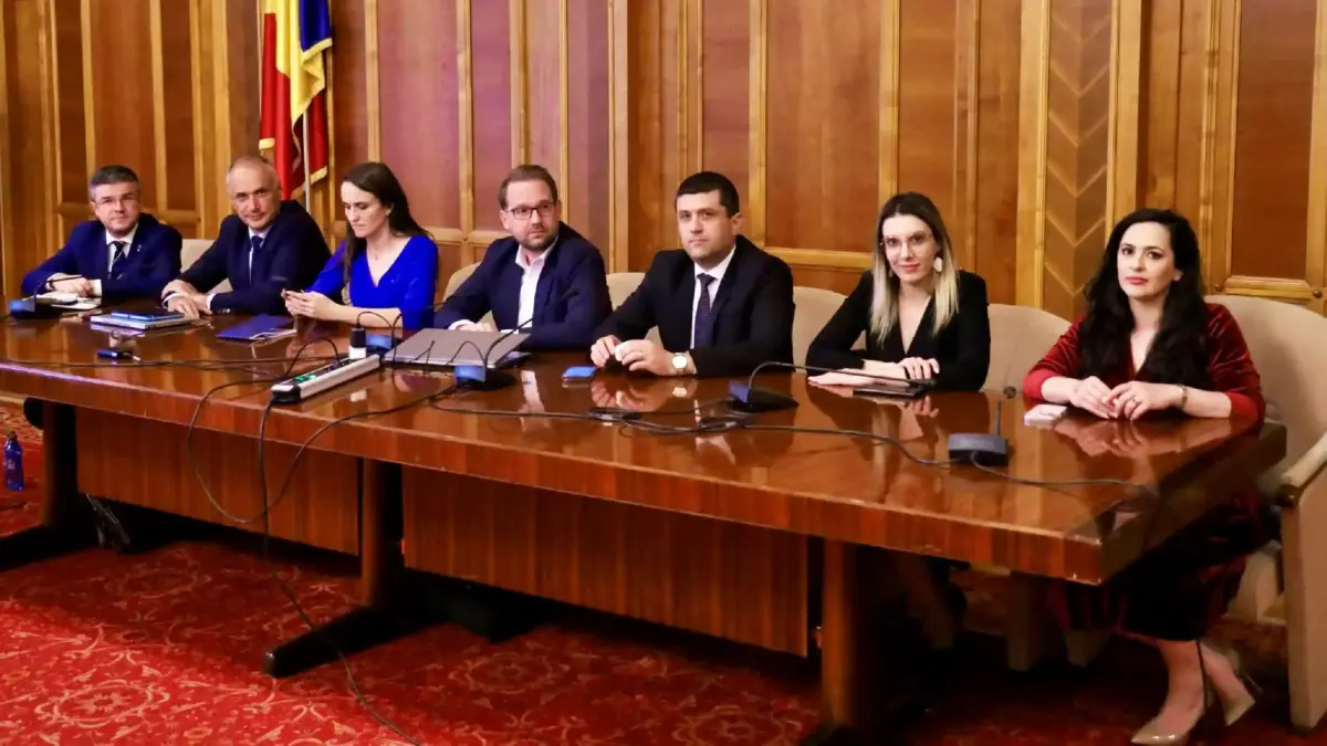 USR Pastreaza Consecventa fata de PNL si Adrian Vestea USR Pastreaza Consecventa fata de PNL si Adrian Vestea