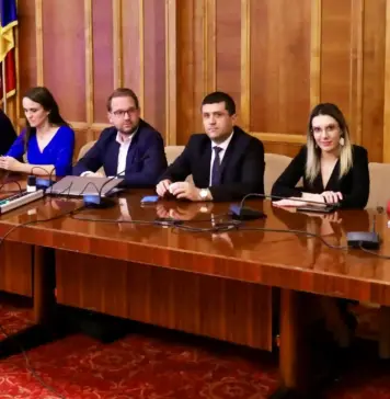 USR Pastreaza Consecventa fata de PNL si Adrian Vestea USR Pastreaza Consecventa fata de PNL si Adrian Vestea