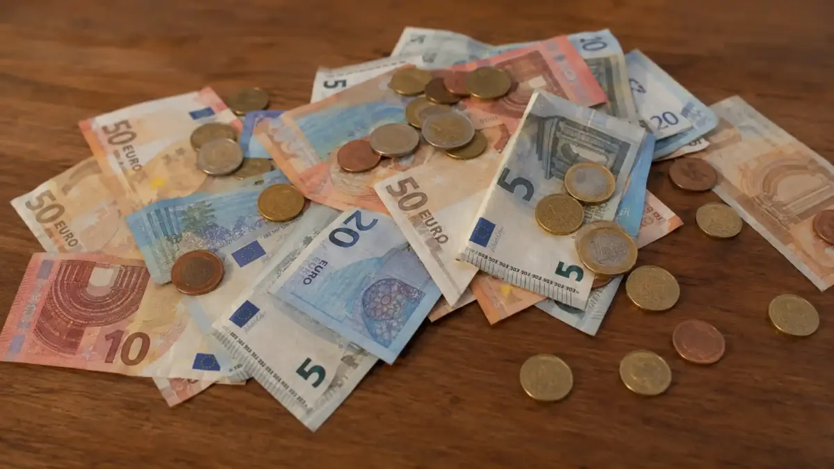 bancnote si monede euro bancnote si monede euro 12314353