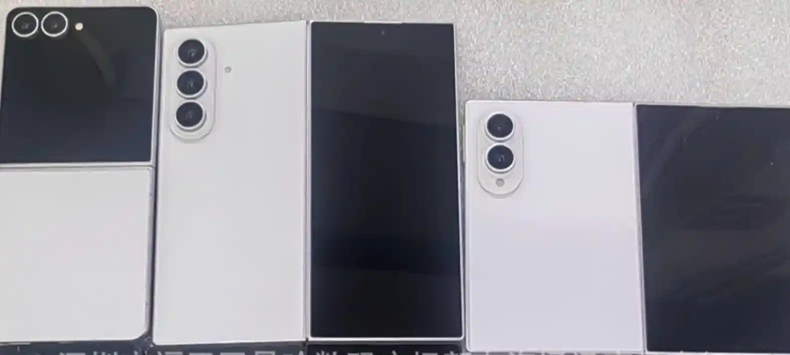 iPhone Ultra vs Samsung GALAXY Z Fold vs Z Flip iPhone Ultra vs Samsung GALAXY Z Fold vs Z Flip