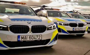 masini de politie BMW 330