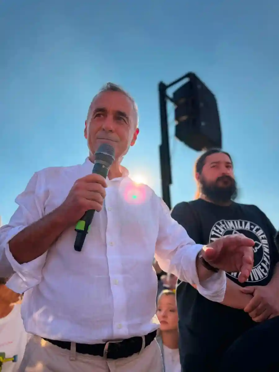 Călin Georgescu Tărg Călugăreni discurs | iDevice.ro Călin Georgescu Tărg Călugăreni discurs