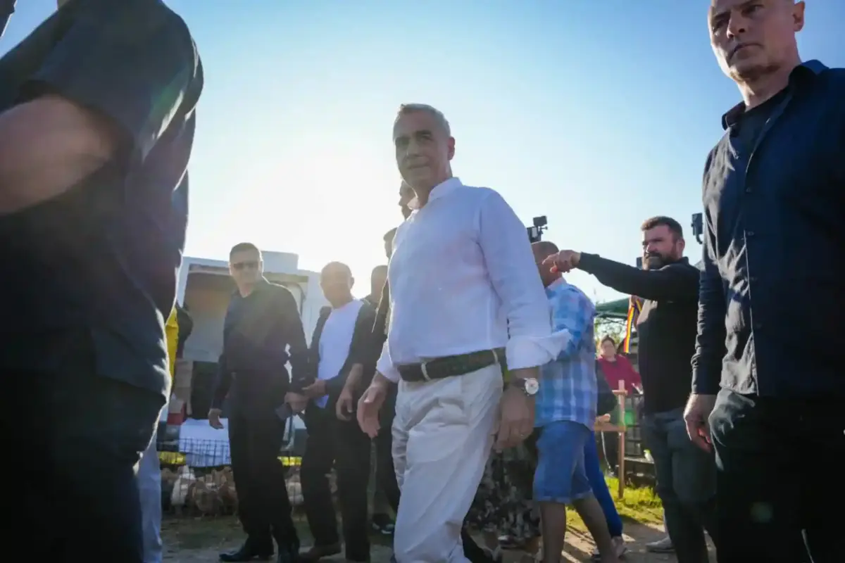 Călin Georgescu Tărg Călugăreni plimbare | iDevice.ro Călin Georgescu Tărg Călugăreni plimbare