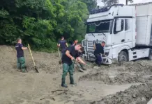 Inundatii si Viitura pe DN1 in Prahova, DSU Dezvaluie Gravitatea Situatiei (VIDEO) Inundatii si Viitura pe DN1 in Prahova