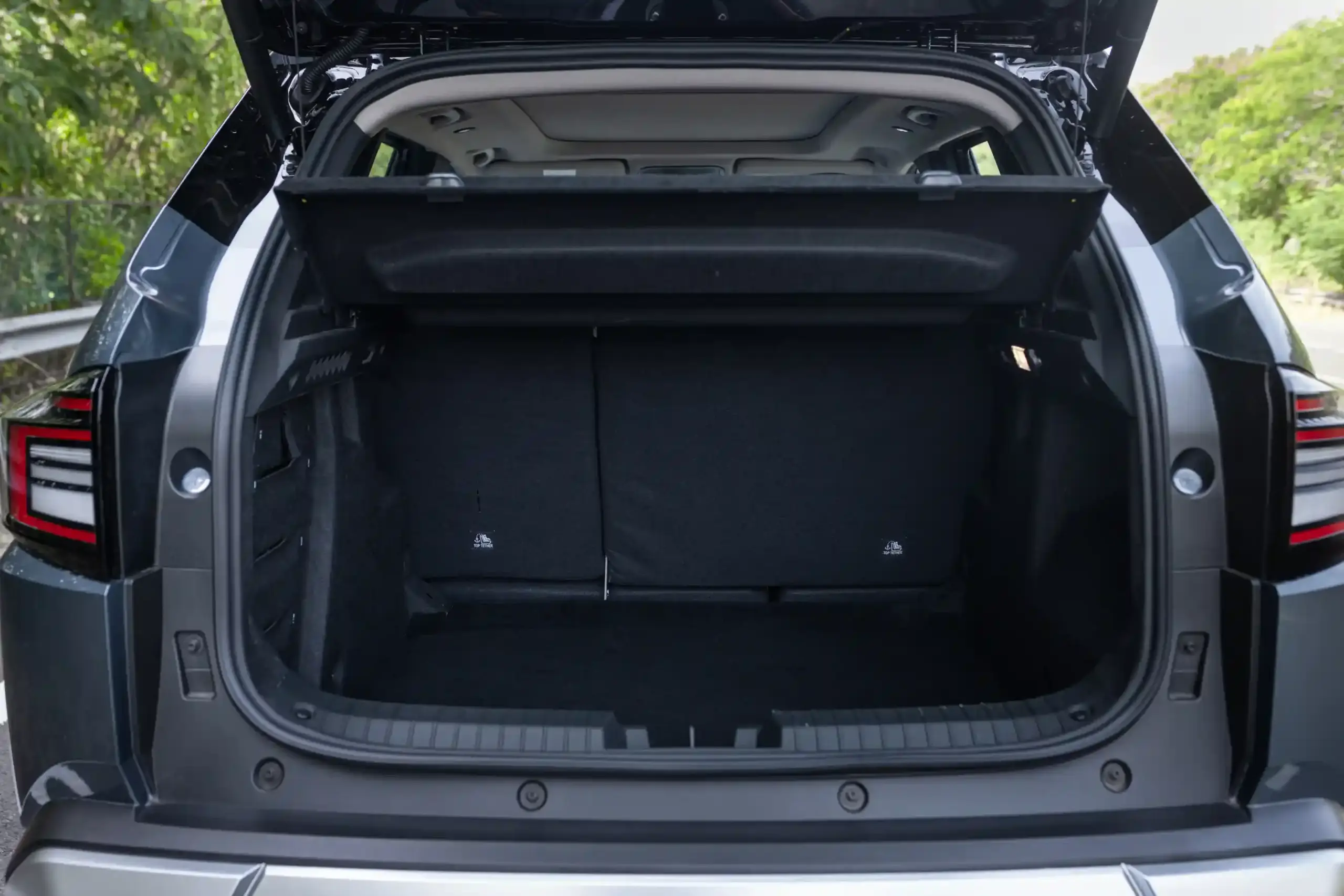 Modelul DACIA Duster 2026 LUX portbagaj | iDevice.ro Modelul DACIA Duster 2026 LUX portbagaj