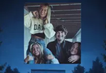 Netflix Anunta Seria Documentara despre Crimele din Idaho, care au Socat Lumea Group of five friends smiling and posing together in a large photo mounted outdoors, with arms around each other in a friendly stack at dusk/sunset.