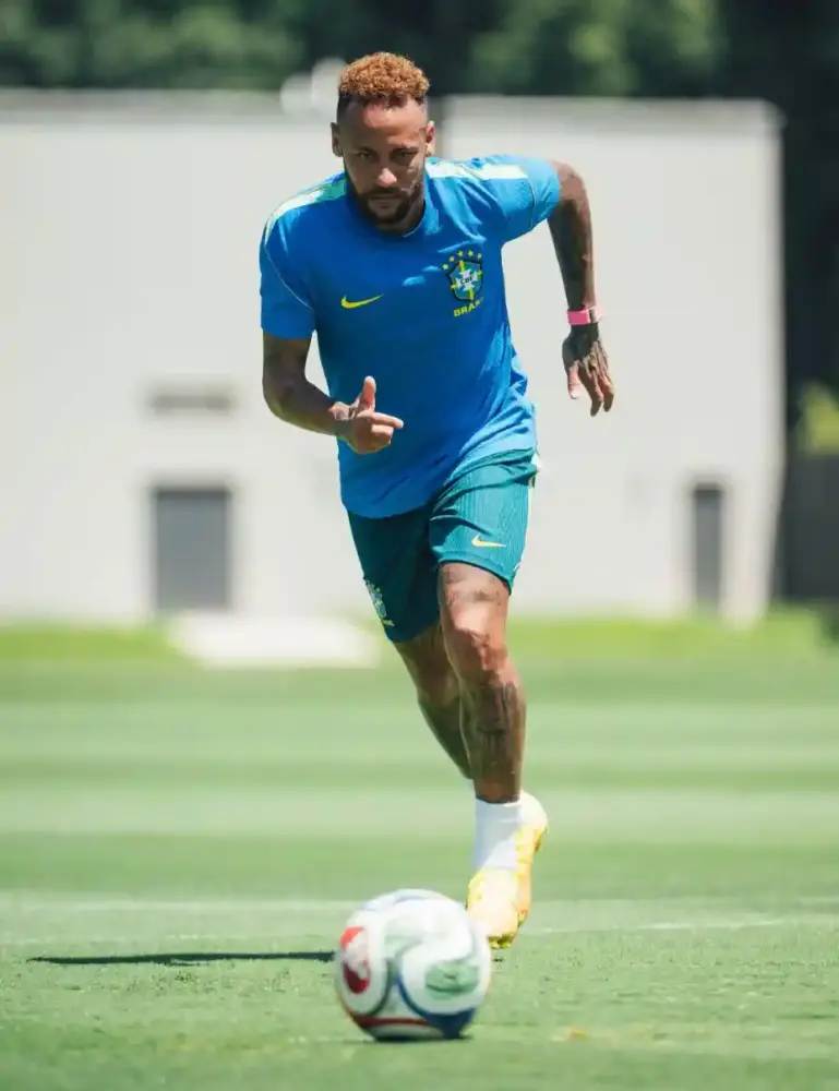 Neymar antrenandu-se inainte de BRAZILIA - NORVEGIA LIVE ANTENA 1 Meci Vinicius Jr. Erling Haaland Cupa Mondiala FIFA 2026 | iDevice.ro Neymar BRAZILIA - NORVEGIA LIVE ANTENA 1 Meci Vinicius Jr. Erling Haaland Cupa Mondiala FIFA 2026