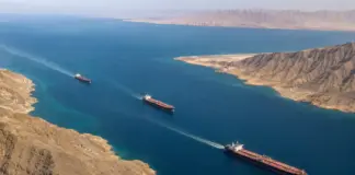 Razboi IRAN Rebelii Houthi Arunca Orientul Mijlociu in HAOS Total cu Atacuri in Marea Rosie