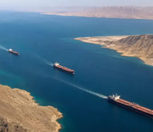 Razboi IRAN Rebelii Houthi Arunca Orientul Mijlociu in HAOS Total cu Atacuri in Marea Rosie