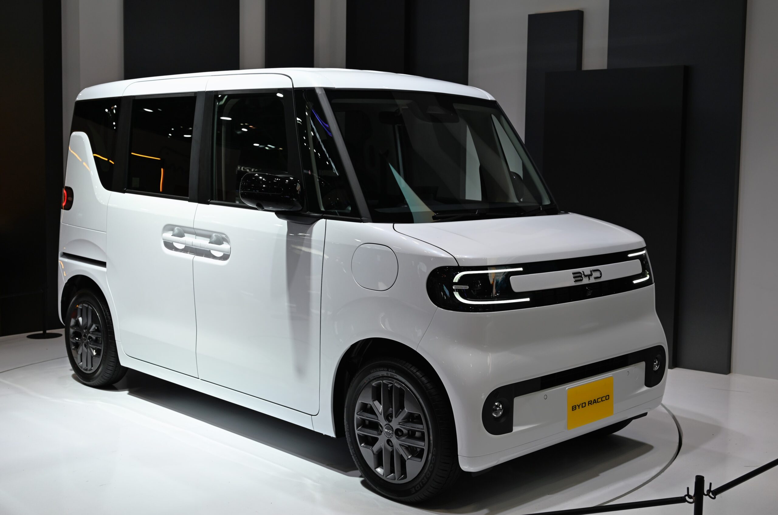 BYD Racco | iDevice.ro BYD Racco