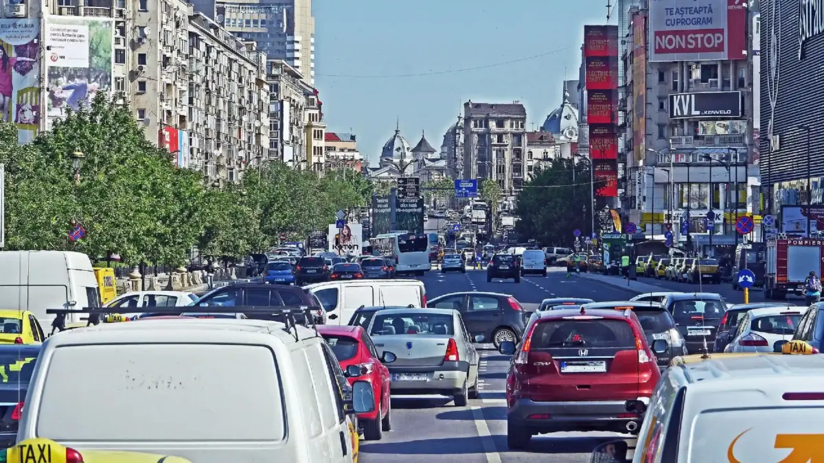 Benzina si Motorina Inca Scumpe dupa Legea pentru Criza Petroliera | iDevice.ro Benzina si Motorina Inca Scumpe dupa Legea pentru Criza Petroliera