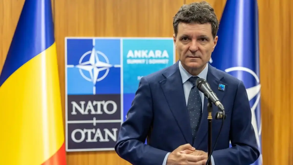 Ce ii Lipseste SuspeNDarii pentru a fi Cireasa de pe Coliva Romaniei | iDevice.ro Ce ii Lipseste SuspeNDarii pentru a fi Cireasa de pe Coliva Romaniei