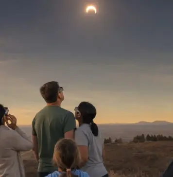 Eclipsa de Soare din 12 August Vine cu o Premiera in ISTORIA Omenirii Eclipsa dea Soare din 12 August Vine cu o Premiera in ISTORIA Omenirii
