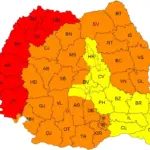 harta ANM a codurilor rosii si portocalii de canicula pentru Romania pe 5 august 2026 | iDevice.ro Romania county map color-coded by risk: red = high, orange = medium, yellow = low; counties labeled with two-letter codes.