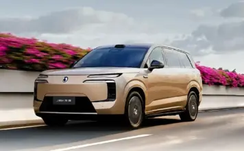 Denza N8L EV este suv-ul electric al BYD spectaculos pe care BMW, Mercedes, Volkswagen, Audi, nu îl pot face BYD Denza N8L EV