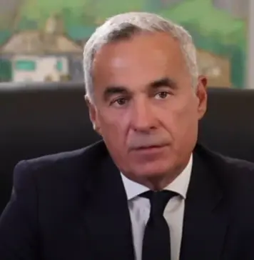 Călin Gorgescu REȚINUT de DIICOT după percheziția domiciliară a procurorilor (VIDEO) Boicotul Supermarketurilor Calin Georgescu Transmite Cerere IMPORTANTA 10 Februarie Deplange Retragerea Simonei Halep