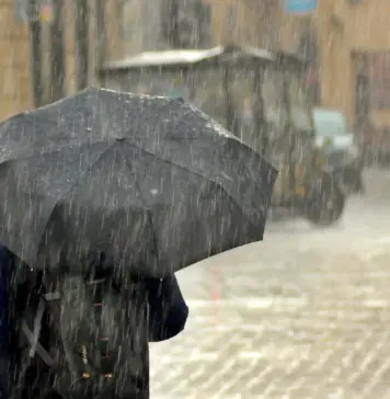 Alerta meteo NOWCASTING de Ultimă Oră cu un Cod Galben de Ploi Torențiale emis de ANM în România pe 18 septembrie 2026 alerta metoe nowcasting ploi torențiale 18 septembrie 2026