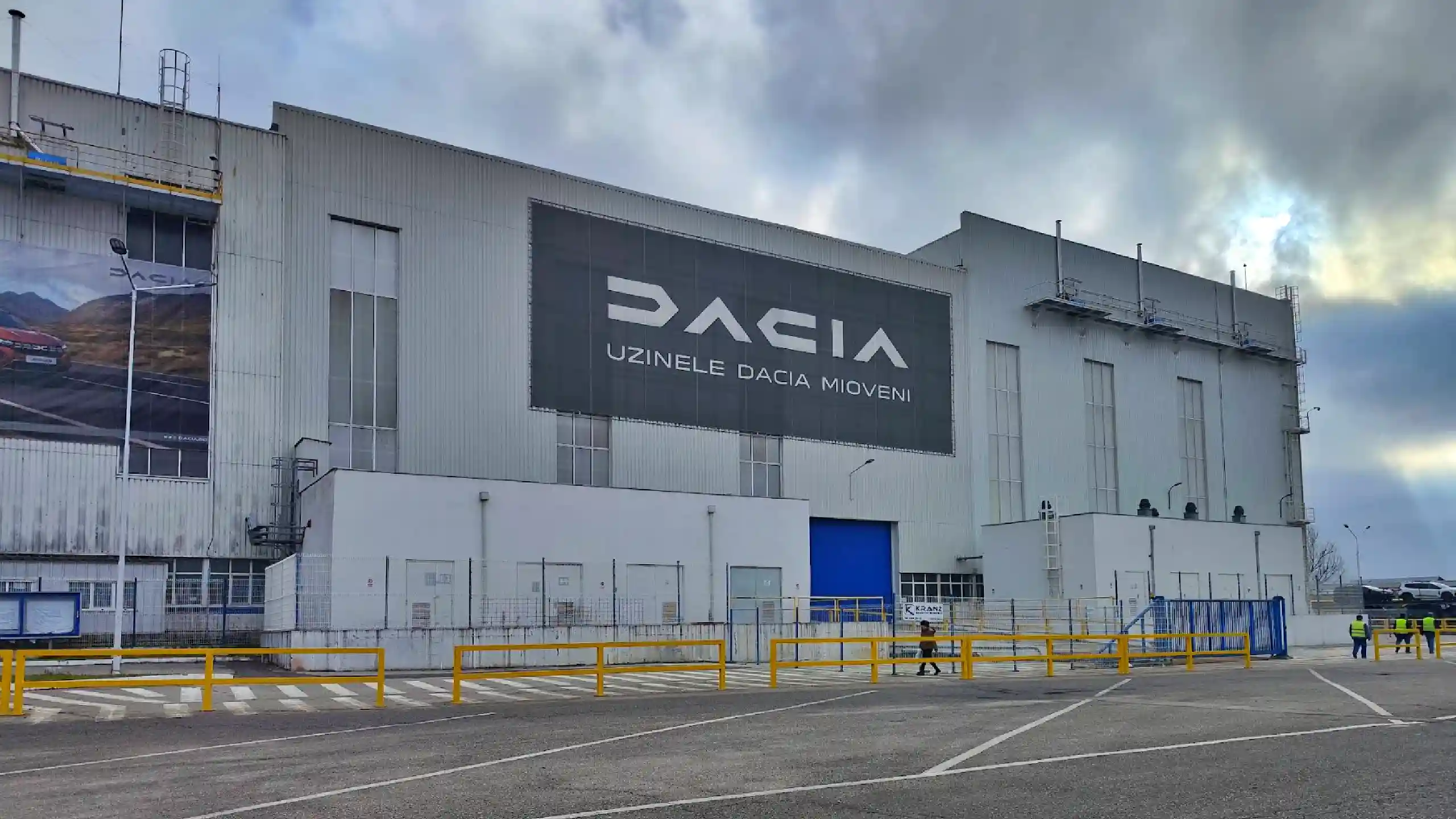 fabrica DACIA mioveni fabrica DACIA mioveni