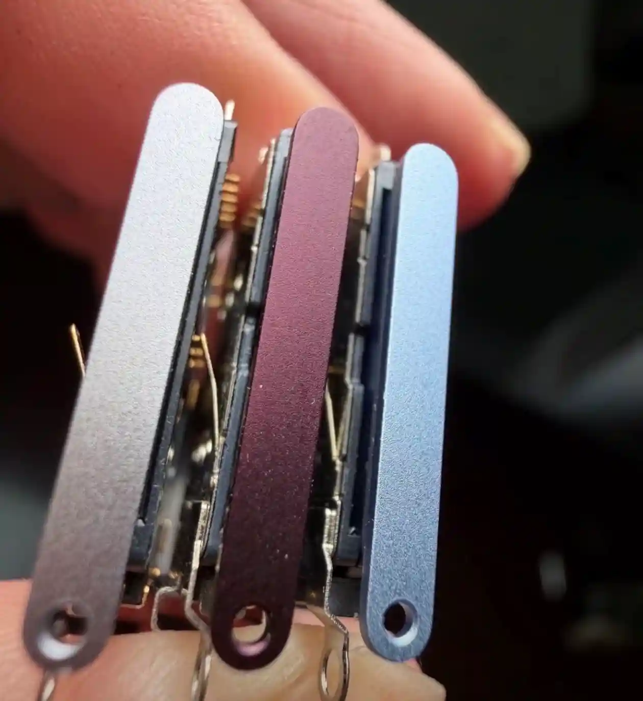 sertare SIM iPhone 18 Pro sertare SIM iPhone 18 Pro