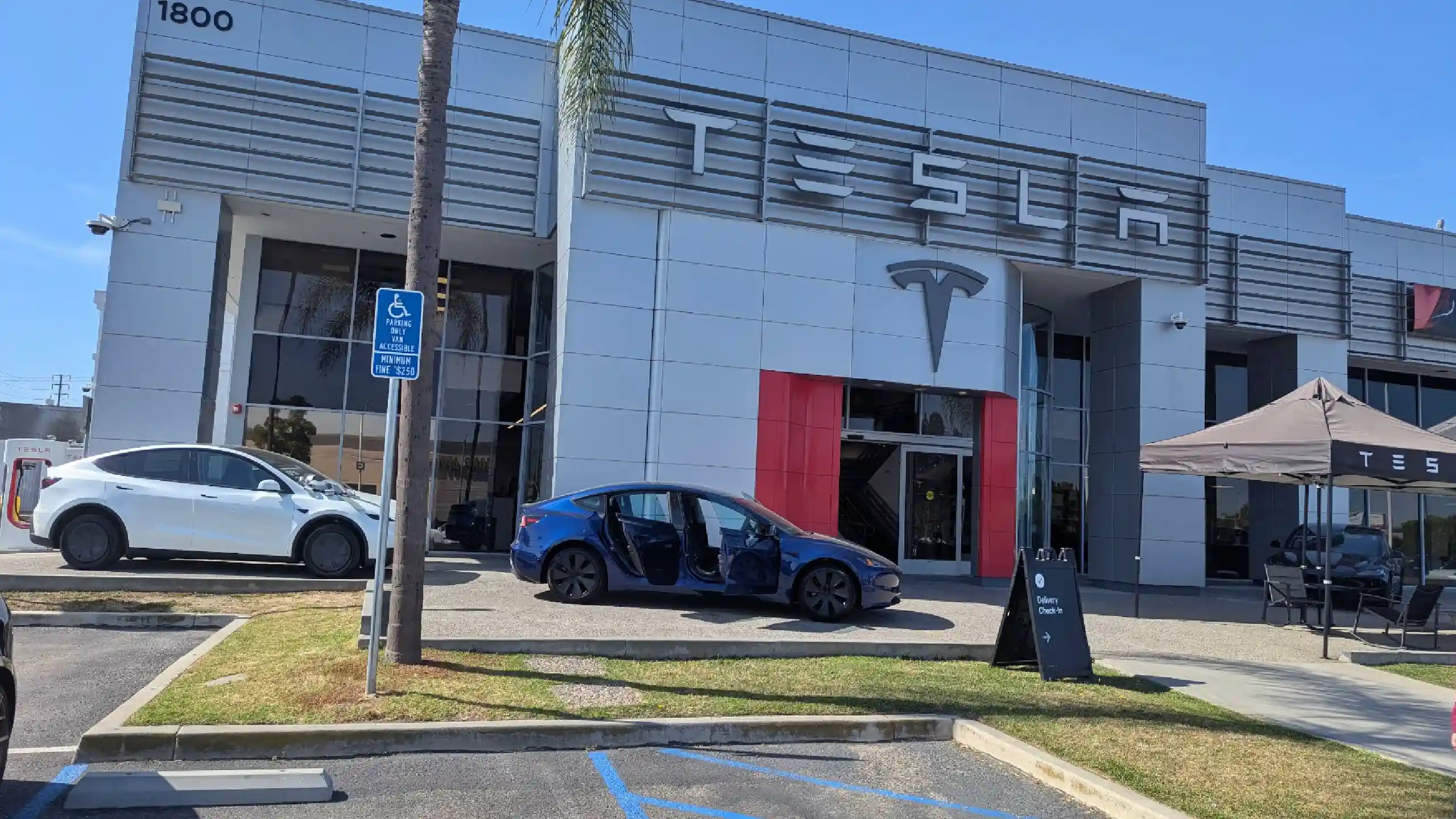 tesla roadster lansare tesla roadster lansare