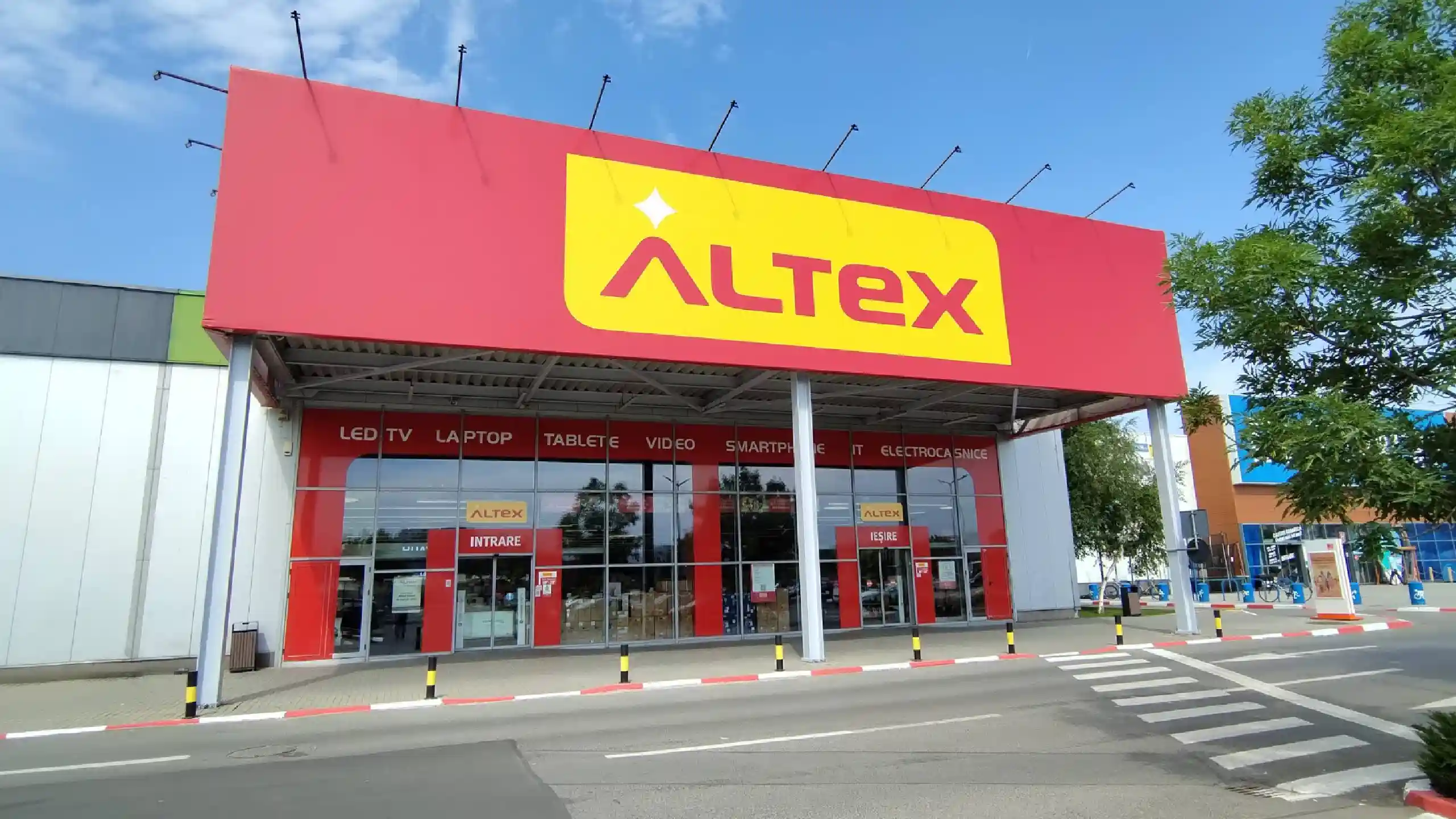 Altex incepe black friday 2026 Altex incepe black friday 2026