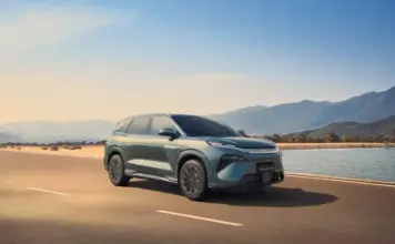 BYD Atto 8 Vine cu o Premieră a BYD pentru Europa și lasă Producătorii Europeni fără un Avantaj Important BYD Atto 8
