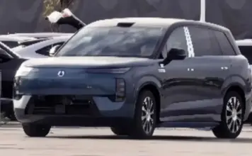 BYD Denza N8 EV