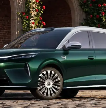 Noul BYD Tang vine cu un ecran central neobișnuit, dar multe schimbări care oferă avantaje față de BMW, Mercedes, Volkswagen, Audi BYD Tang 2026