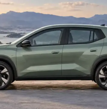 Cred că DACIA Sandero 2028 are Nevoie de Acest Model Special pentru a face Față Mașinilor din China DACIA Sandero 2028 PHEV