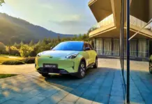 Mașinile electrice tot mai căutate în România, cu o rețea de încărcare tot mai mare la nivel național Geely E2 încărcare