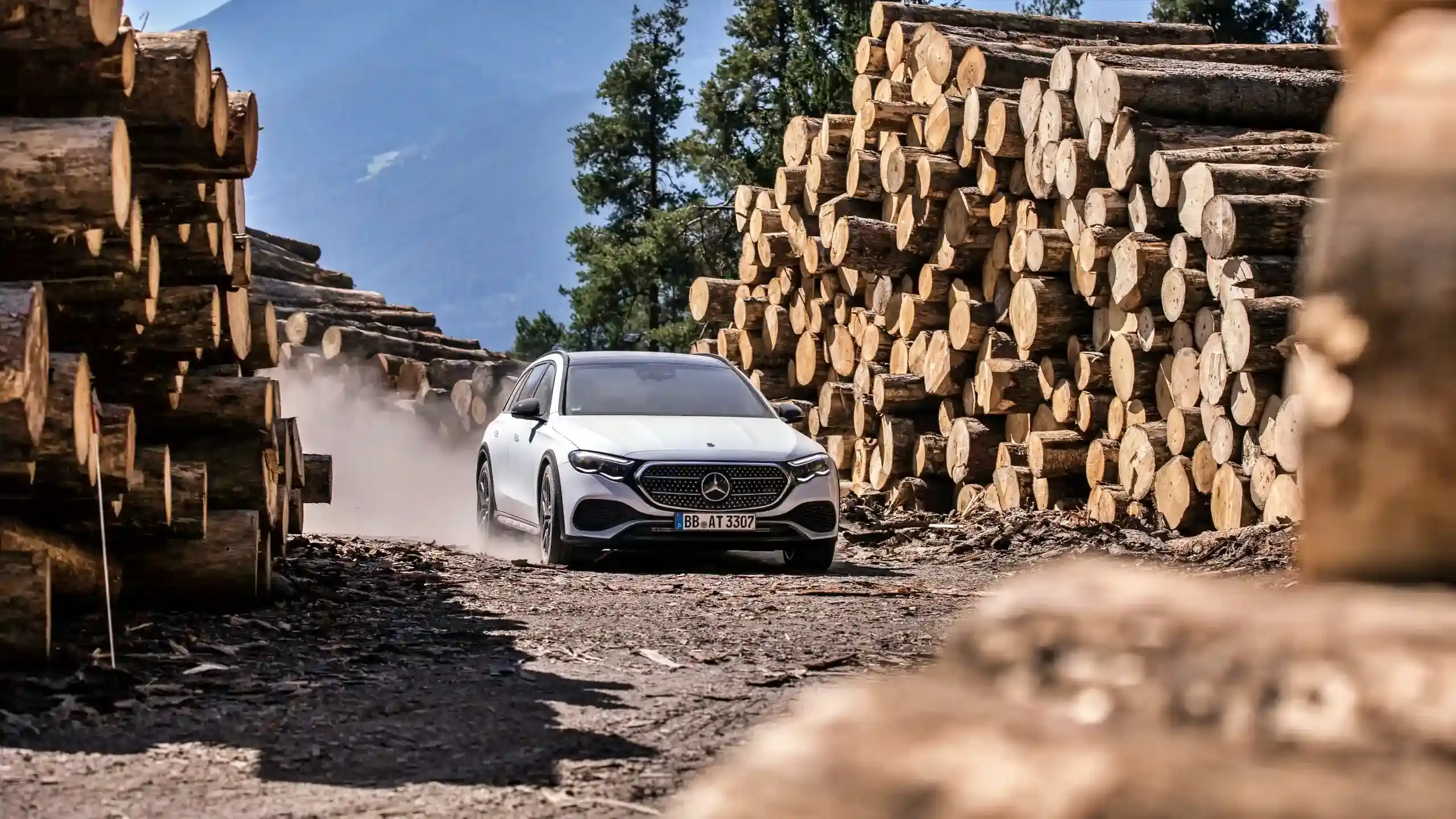 Mercedes-Benz disperare Mercedes-Benz disperare